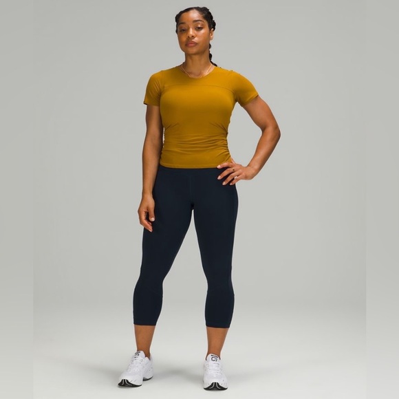 Lululemon pace rival high rise crop size 4 - Picture 3 of 7